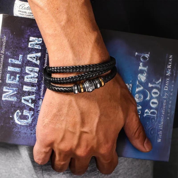 LEATHERBRACLET3